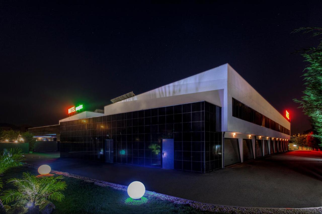 Motel Emocoes Nogueira da Regedoura Eksteriør bilde